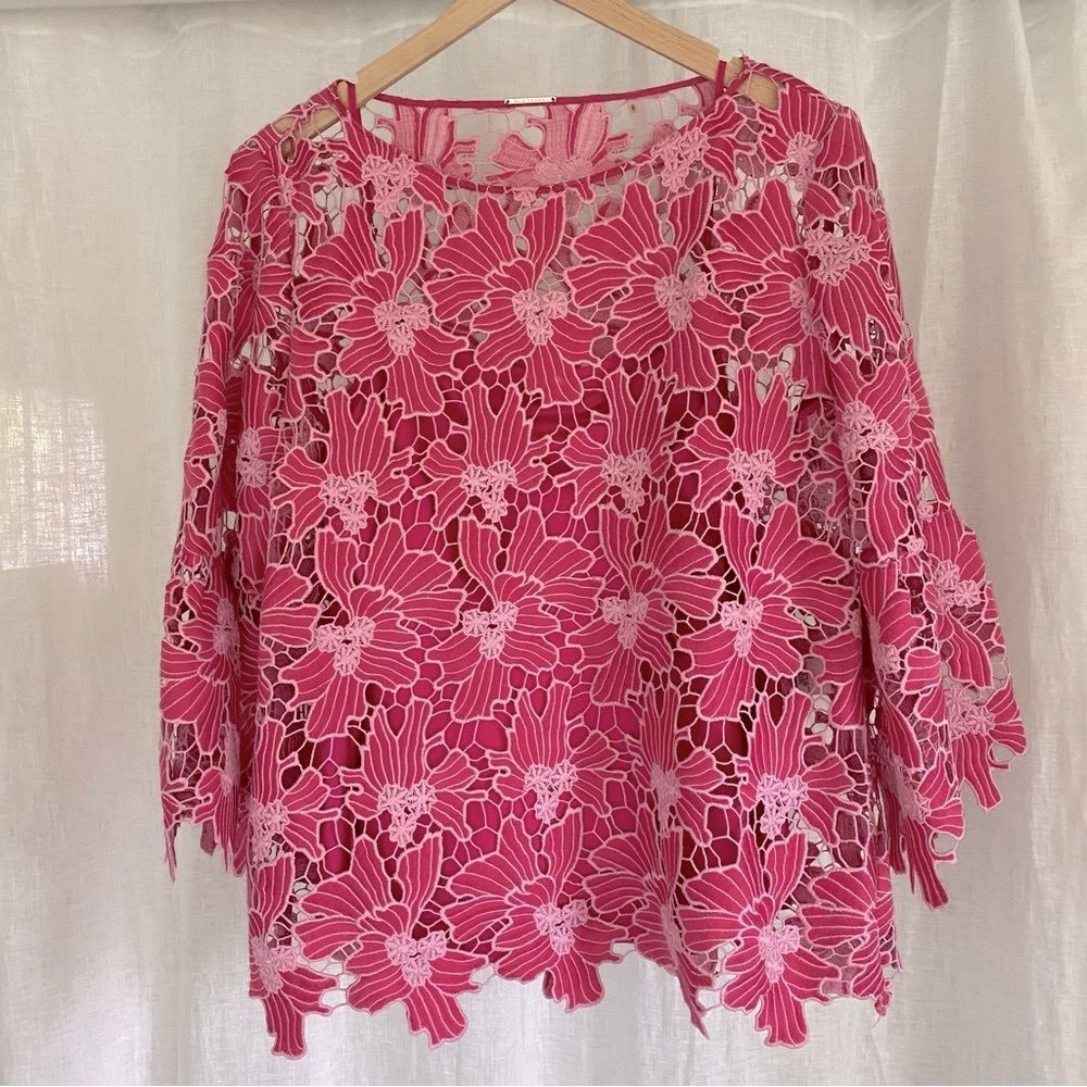 Elie Tahari Pink Floral Lace Bell Sleeve Top